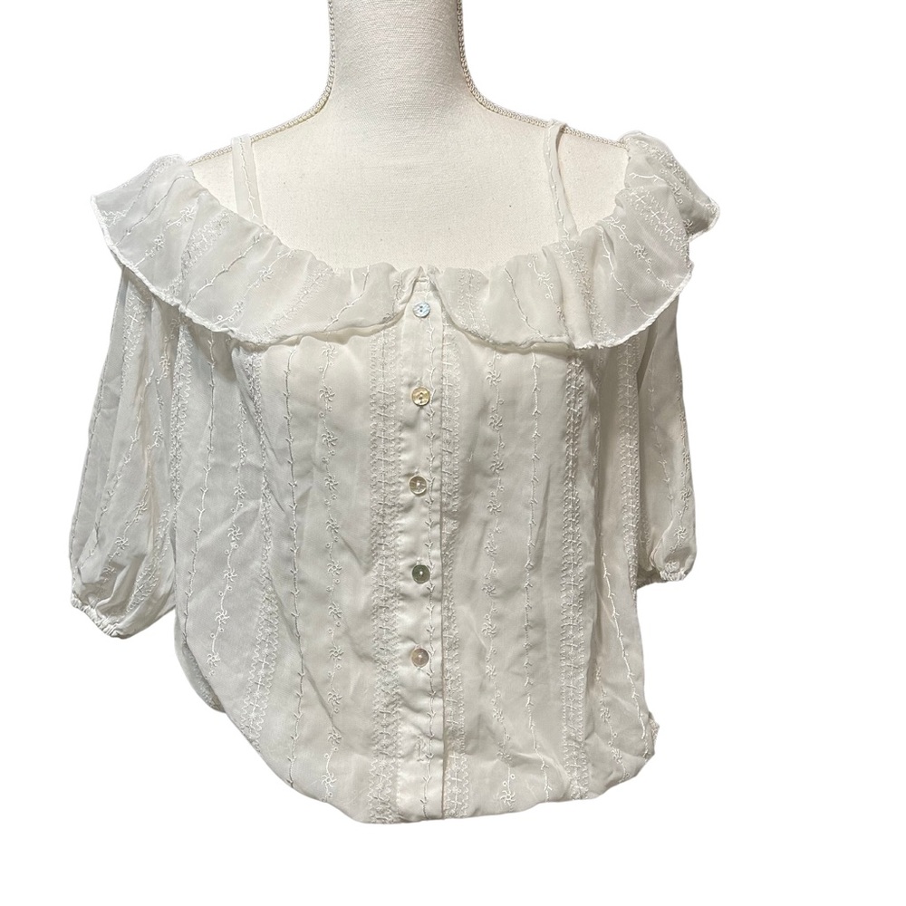 Tamara, off the shoulder,  pull over top